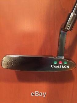 2002 Scotty Cameron Holiday Newport 2 Limited 35 inch Putter W Candy Cane Hdcvr