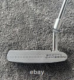 2024 Scotty Cameron Super Select Newport 34 Putter With Sugar Skull Golf Headcove
