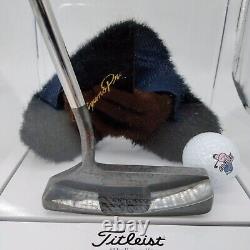 Mizuno The Reason BY Scotty Cameron M-200 Putter 34in RH with Cover & ball