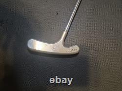 Original Titleist Scotty Cameron Bullseye Blade 35 Ambidextrous Putter