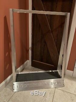SCOTTY CAMERON Display Metal Aluminum Rack for 8 Golf Club Putters
