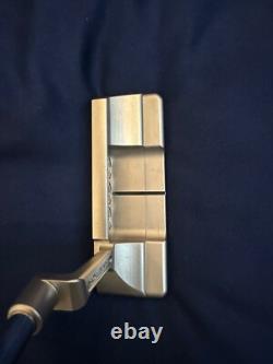 Scotty Cameron 2024 Super Select Squareback 2 Putter 38 MINT LIGHTLY USED