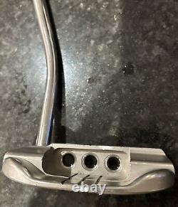 Scotty Cameron Cal. Fastback 2012 Putter 34 inch w Cover RH. 8.5/10 Condition