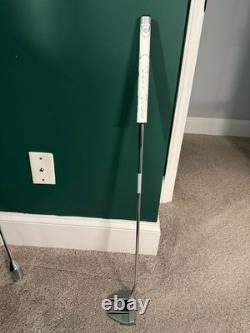 Scotty Cameron Futura 7m Putter 34 with HC & Brand New Super Stroke Grip