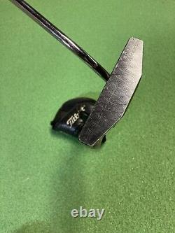 Scotty Cameron Futura Phantom