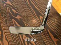 Scotty Cameron Napa Putter in MINT condition. 35