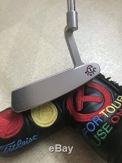 Scotty Cameron Newport tour Issue Circle T Putter And Rainbow Putter Cover