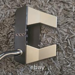 Scotty Cameron Phantom X 5.5 Mallet Putter RH Black/Silver with Yellow Headcover