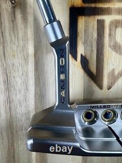 Scotty Cameron Special Select Newport 2 Fighting Irish Themed 34 RH with HC