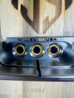 Scotty Cameron Special Select Newport 2 Fighting Irish Themed 34 RH with HC