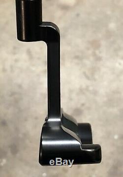 Scotty Cameron Studio Stainless Newport Beach Putter MINT Xtreme Dark Finish