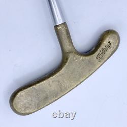 Scotty Cameron Titleist Bulls Eye Lafemme Putter RH Original Grip 33