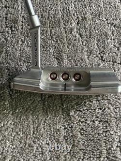 Scotty cameron special select squareback 2 putter. 33