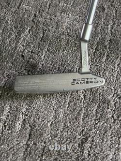 Scotty cameron special select squareback 2 putter. 33