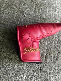 Scotty cameron special select squareback 2 putter. 33