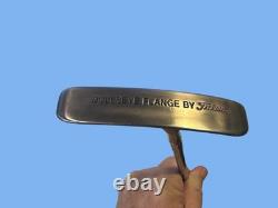 Titleist Bullseye Flange Putter Scotty Cameron 33 ONE OF A KIND WITH RED FILL