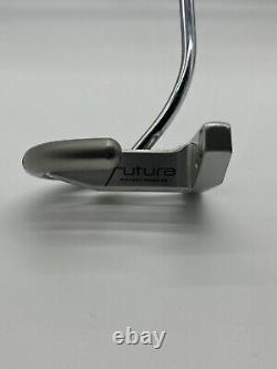 Titleist Scotty Cameron Futura 35-inch RH Putter Original Grip No Head Cover
