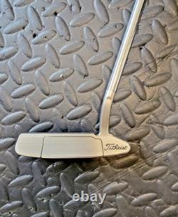 Titleist Scotty Cameron Select Newport 2.5 Blade Putter, RH, 32.5, Used